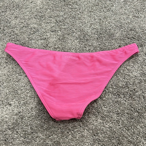 Billabong bottoms - Picture 2 of 2